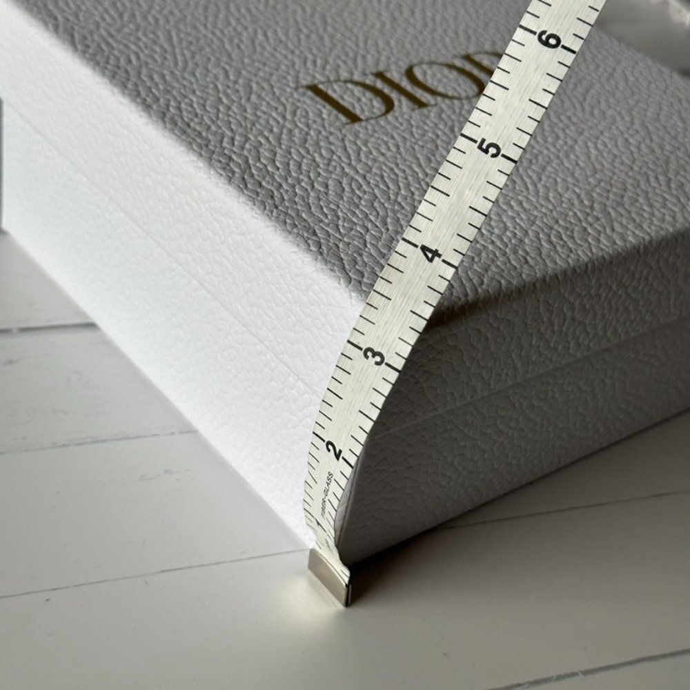 BRAND NEW DIOR Box - Large - Picture 11 of 11